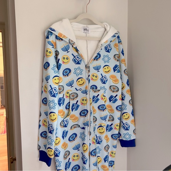 Lola + The Boys Hanukkah Onesie Size 12 - Picture 1 of 6